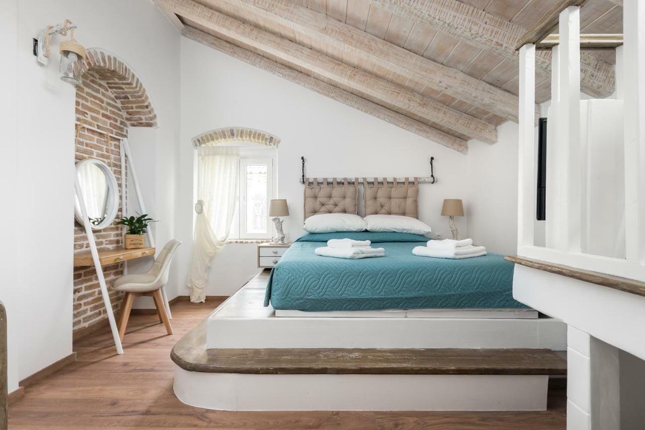 Sky Loft Corfu Old Town Apartments Bagian luar foto