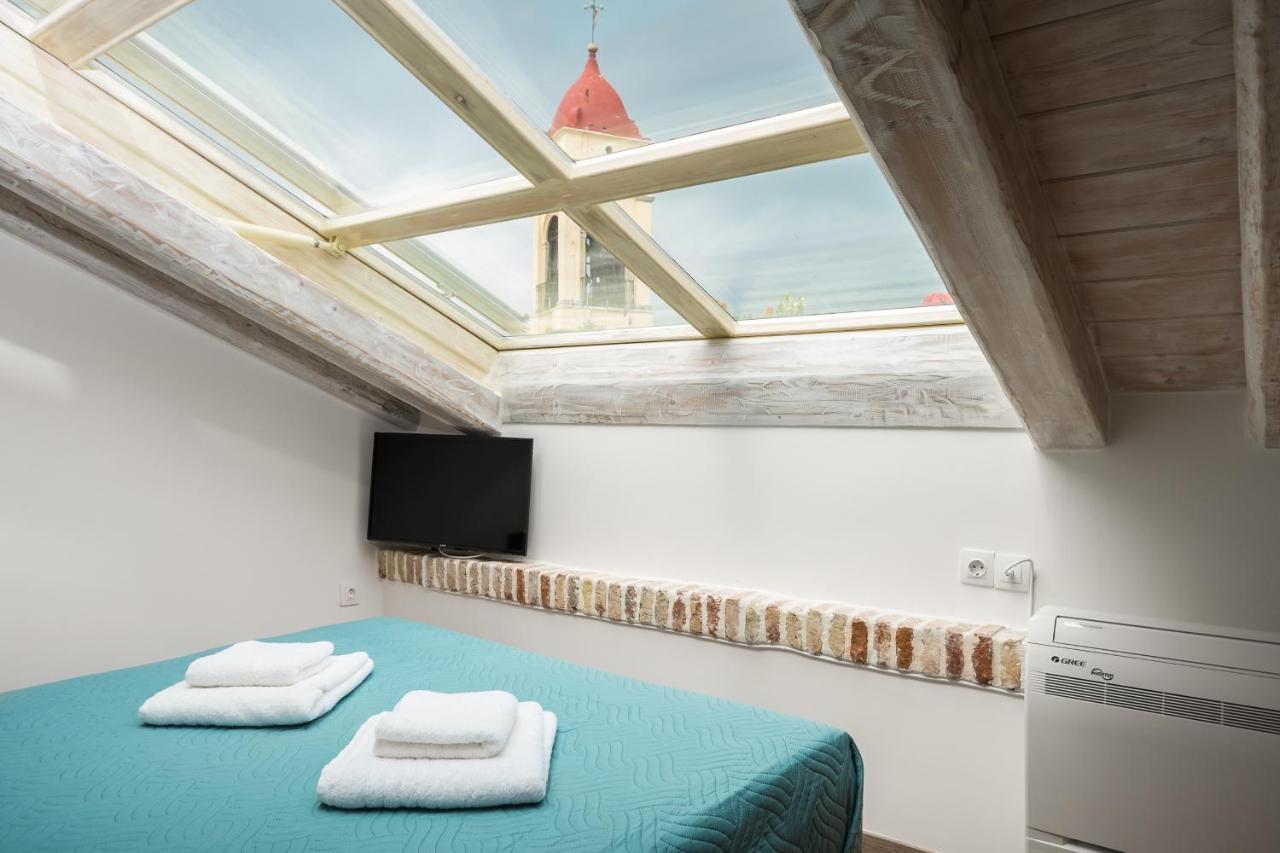 Sky Loft Corfu Old Town Apartments Bagian luar foto